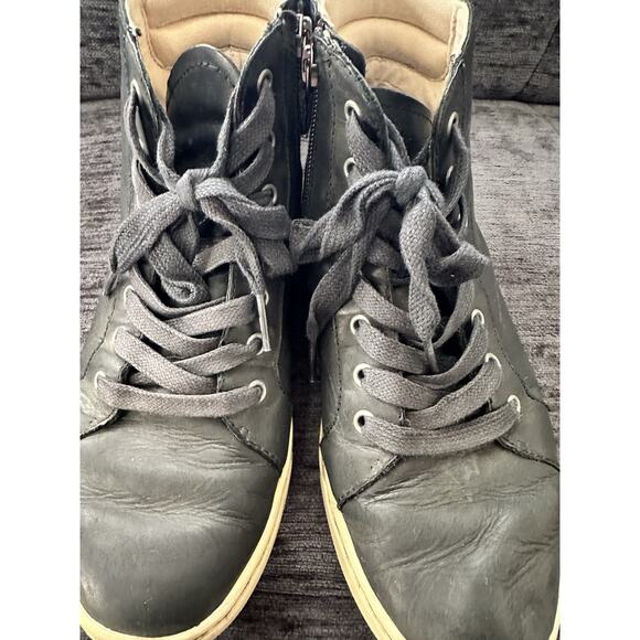 Black leather, UGG, size 8 woman's tie front boots w/side zipper - Picture 7 of 8